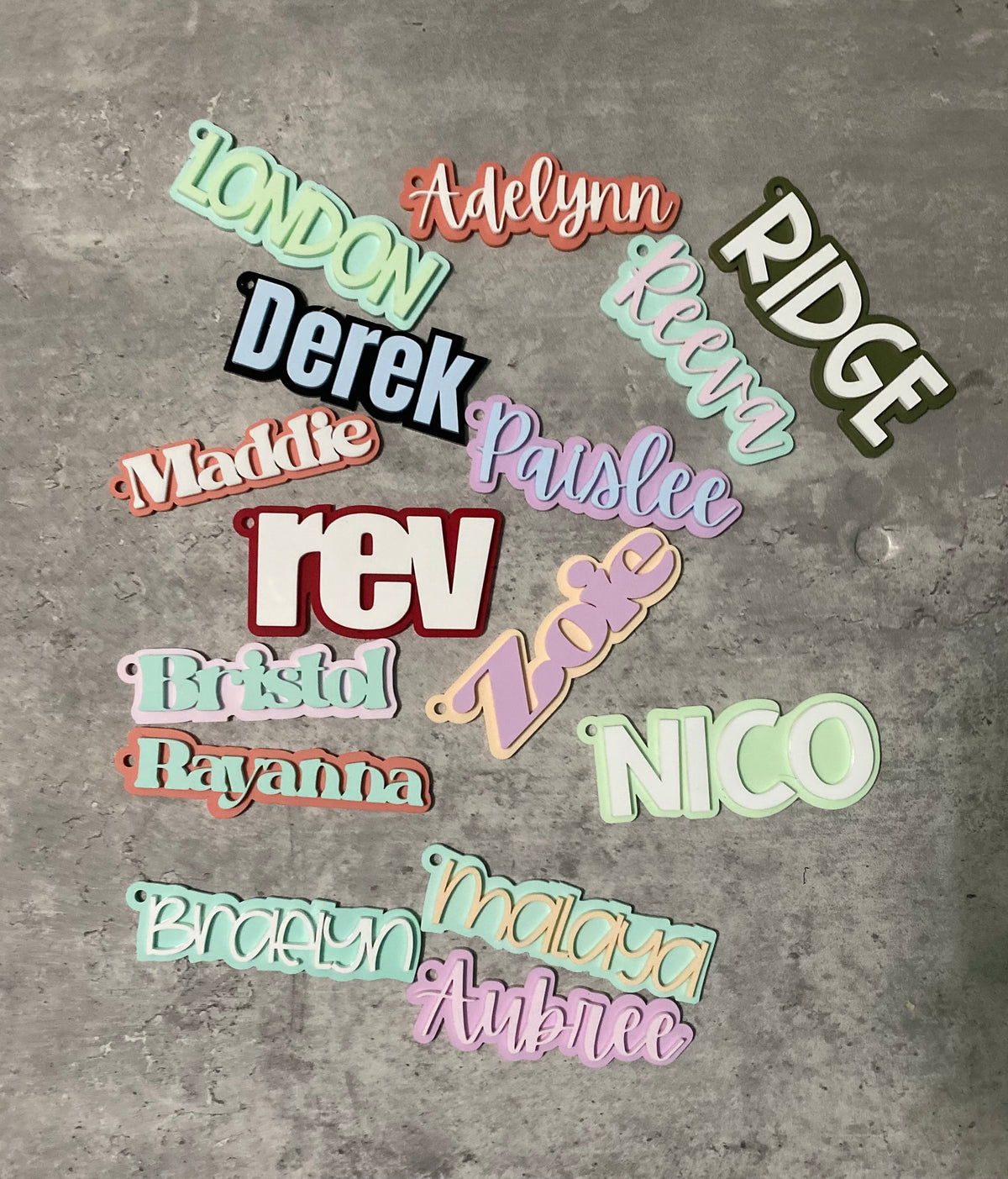 Personalized Outlined Name Backpack Tag - Keychain- Back to School